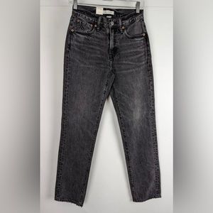 AE77 American Eagle straight JeansNWT